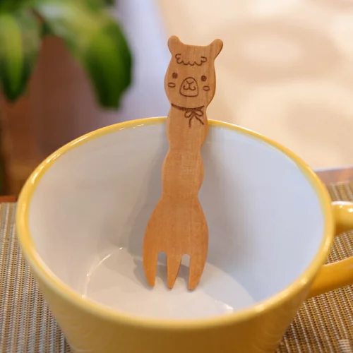 木製のアルパカおやつフォーク